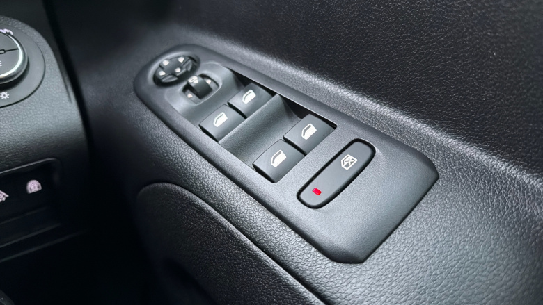 Vauxhall Combo Life 1.5 Turbo D 130 SE 5dr Diesel Estate